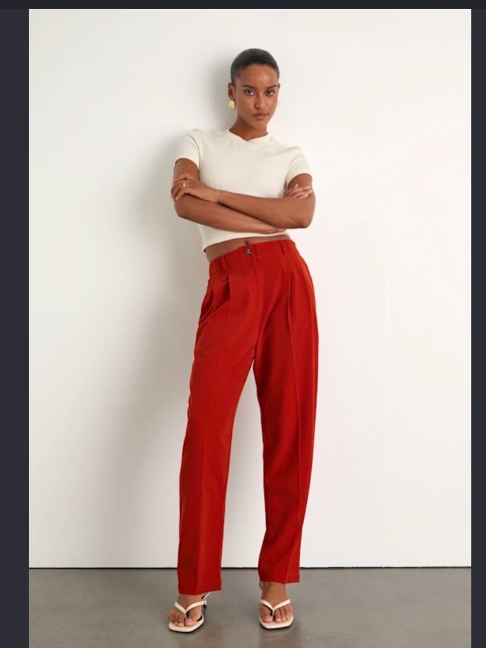 Lulu's Red High-Waist Pleated Cropped Trousers